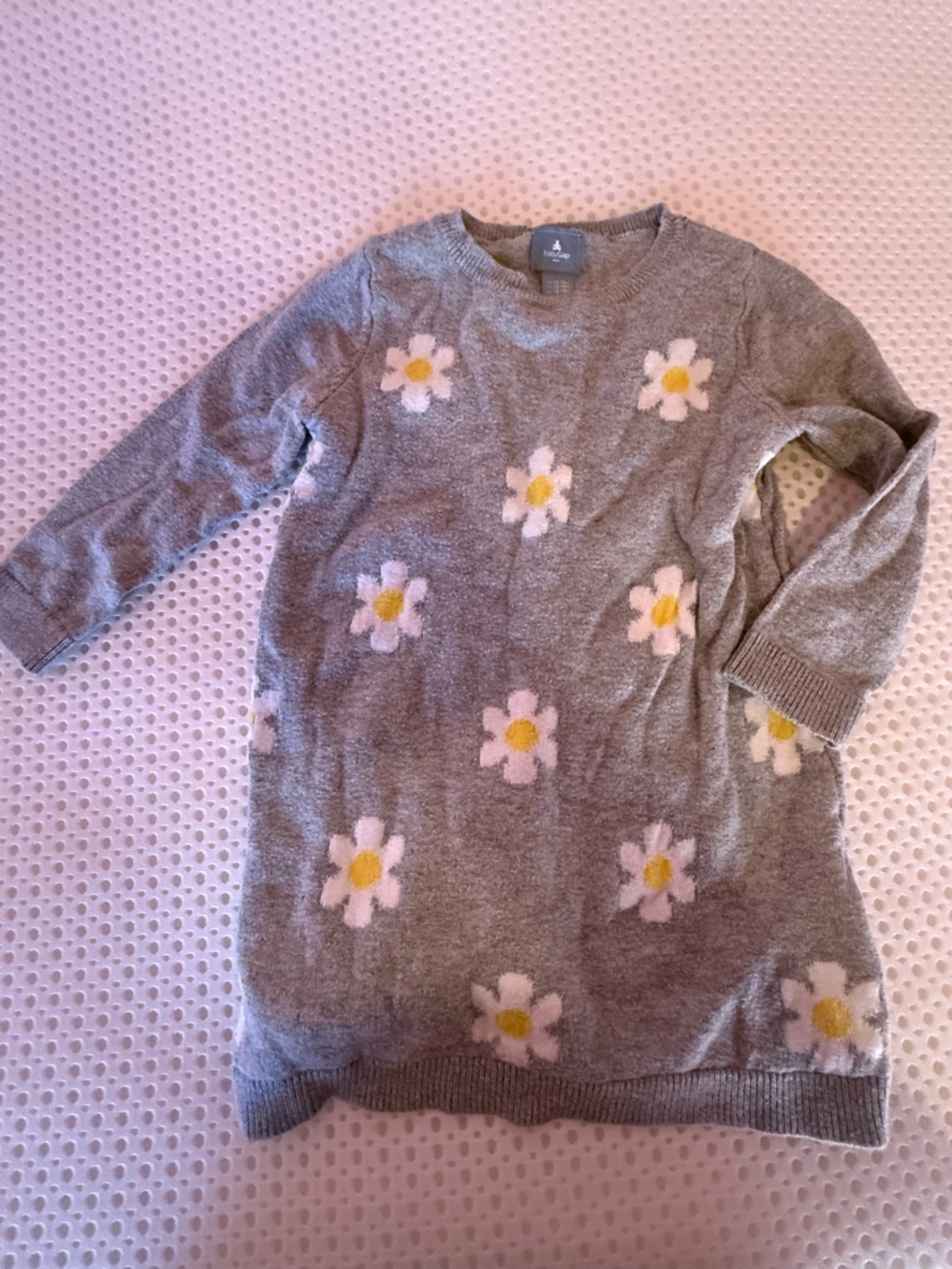 GAP gray knit sweater dress with daisies